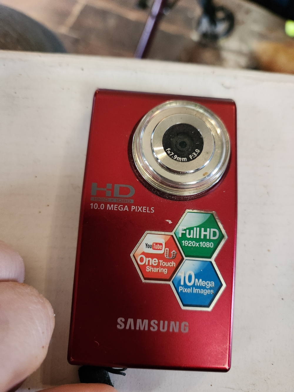 Samsung Red Compact 10MP Digital Camera with Full HD Recording